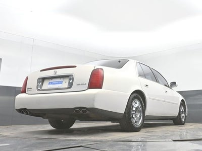 2004 Cadillac DeVille Base