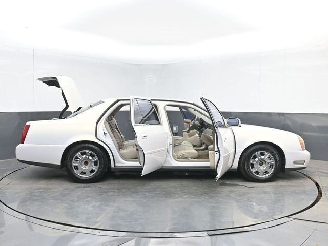 2004 Cadillac DeVille Base