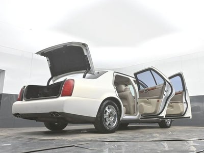 2004 Cadillac DeVille Base