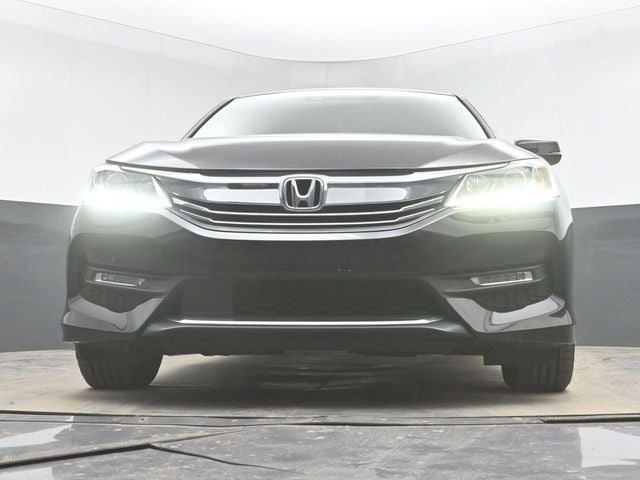 2017 Honda Accord EX-L w/Navigation and Honda Sensing