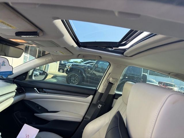 2018 Honda Accord EX-L w/Navigation