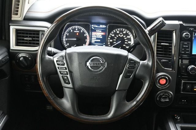 2017 Nissan Titan Platinum Reserve