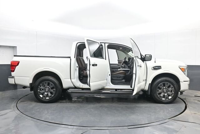 2017 Nissan Titan Platinum Reserve