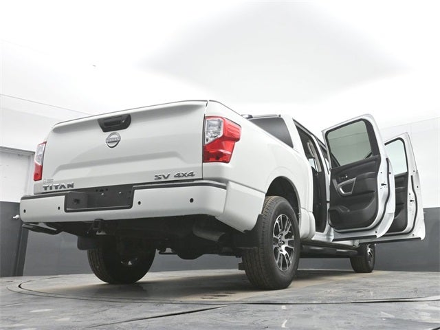 2024 Nissan Titan SV