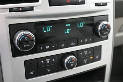 2010 Chrysler Town & Country Limited