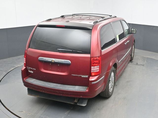 2010 Chrysler Town & Country Limited