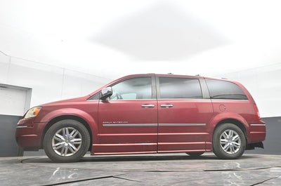 2010 Chrysler Town & Country Limited