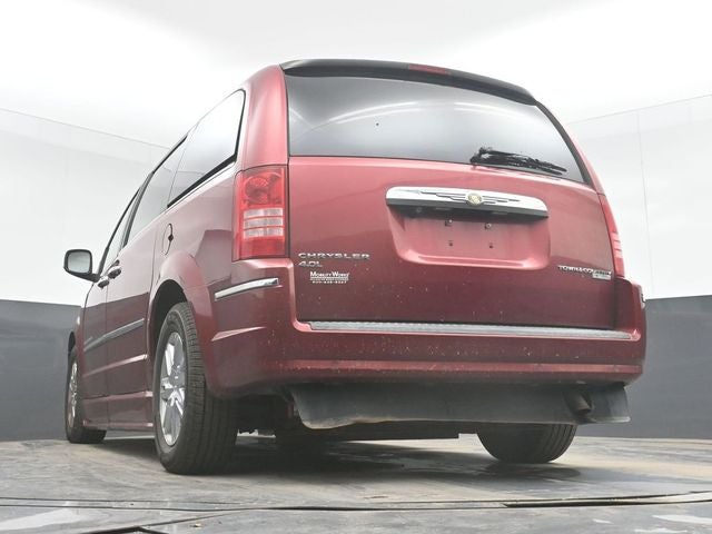 2010 Chrysler Town & Country Limited