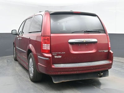 2010 Chrysler Town & Country Limited