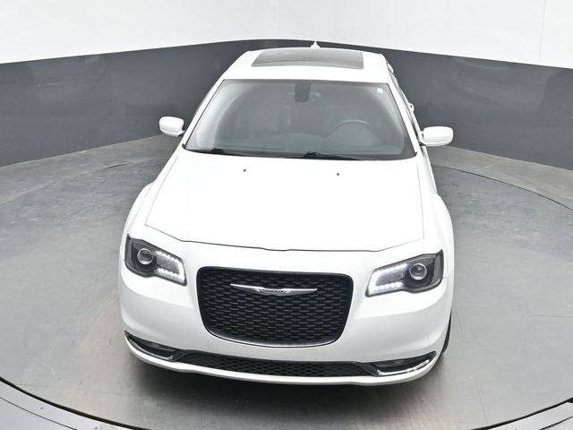 2016 Chrysler 300 S