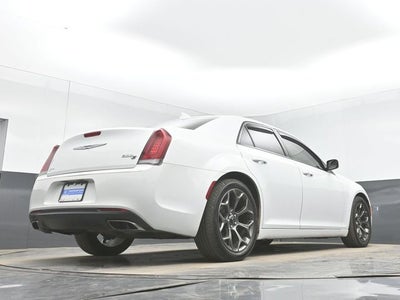2016 Chrysler 300 S