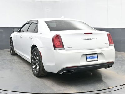 2016 Chrysler 300 S