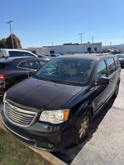 2013 Chrysler Town & Country Touring