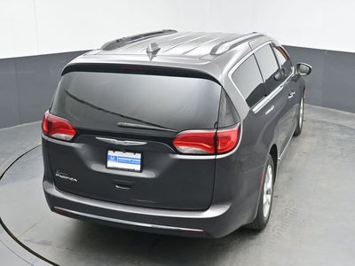 2017 Chrysler Pacifica Touring L Plus