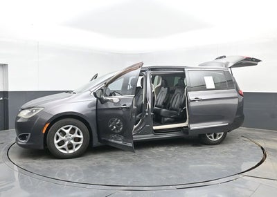 2017 Chrysler Pacifica Touring L Plus