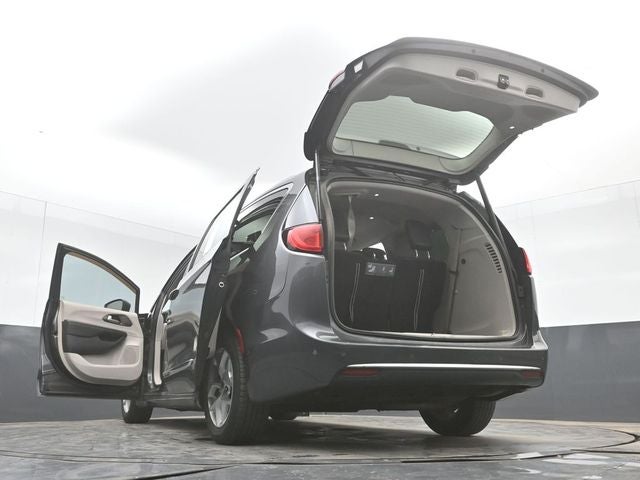 2017 Chrysler Pacifica Touring L Plus