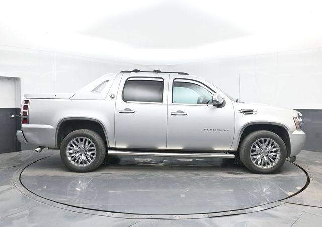 2013 Chevrolet Black Diamond Avalanche LT