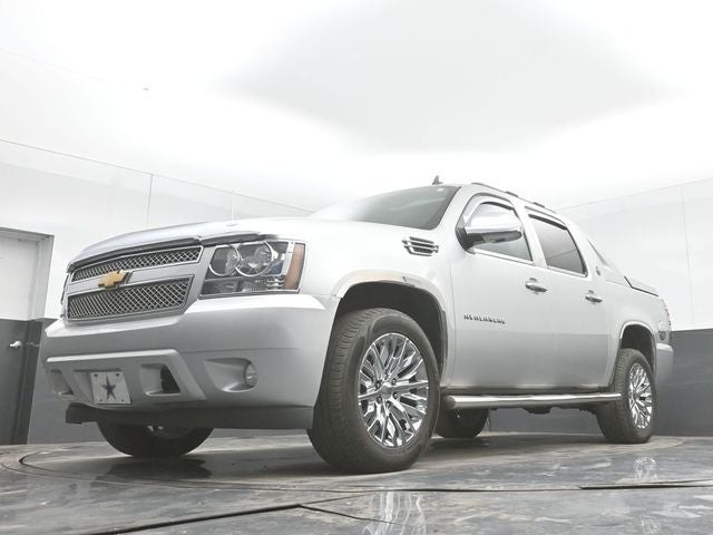2013 Chevrolet Black Diamond Avalanche LT