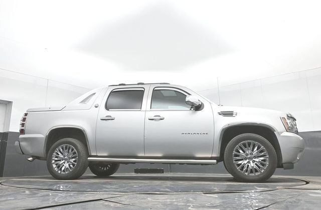 2013 Chevrolet Black Diamond Avalanche LT