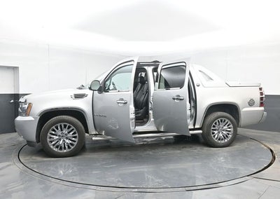 2013 Chevrolet Black Diamond Avalanche LT