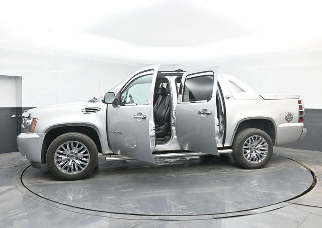 2013 Chevrolet Black Diamond Avalanche LT