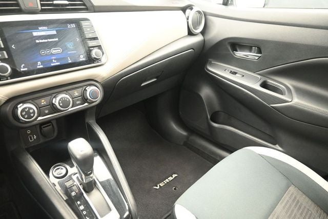 2020 Nissan Versa 1.6 SV