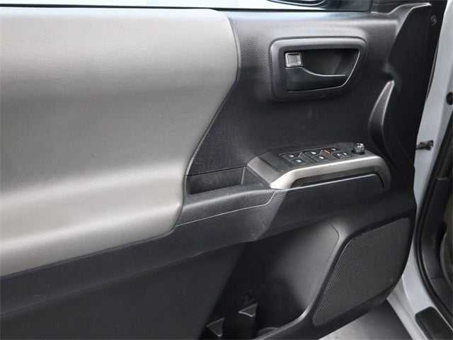 2020 Toyota Tacoma SR5 V6