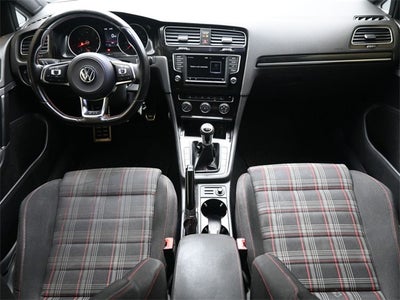 2017 Volkswagen Golf GTI S
