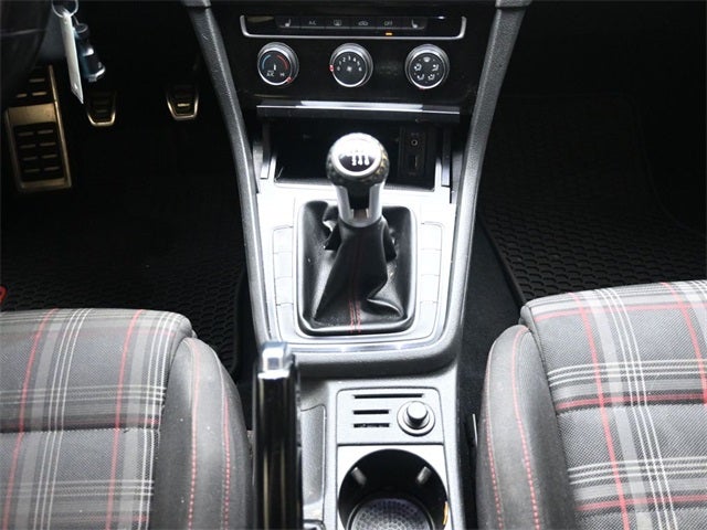 2017 Volkswagen Golf GTI S