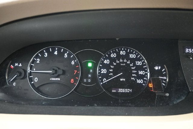 2010 Toyota Avalon XLS