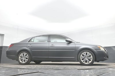 2010 Toyota Avalon XLS