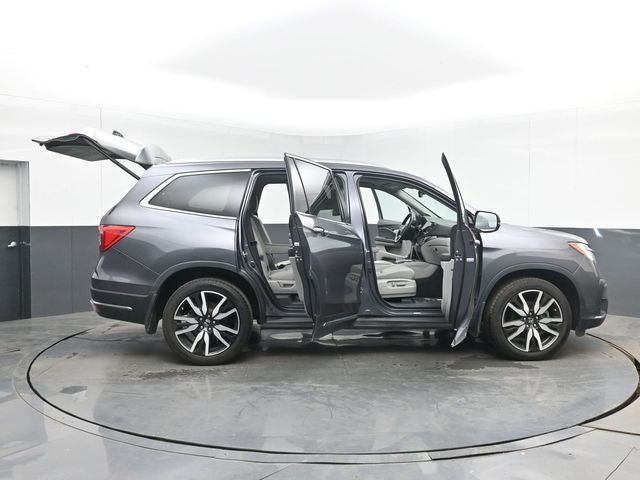 2022 Honda Pilot Touring 7 Passenger