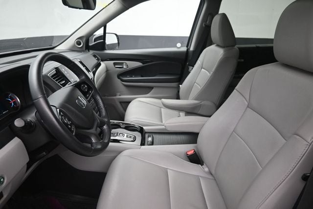 2022 Honda Pilot Touring 8 Passenger