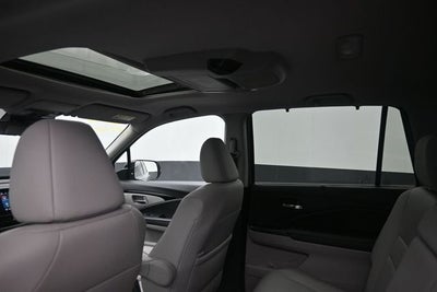 2022 Honda Pilot Touring 8 Passenger