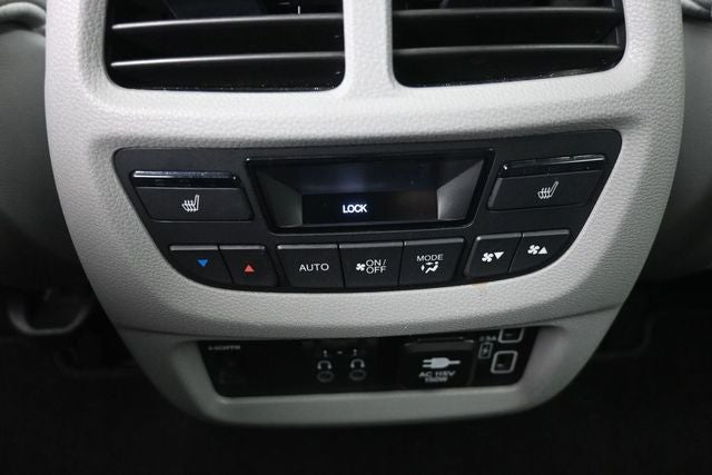 2022 Honda Pilot Touring 8 Passenger