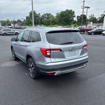 2022 Honda Pilot Touring 8 Passenger