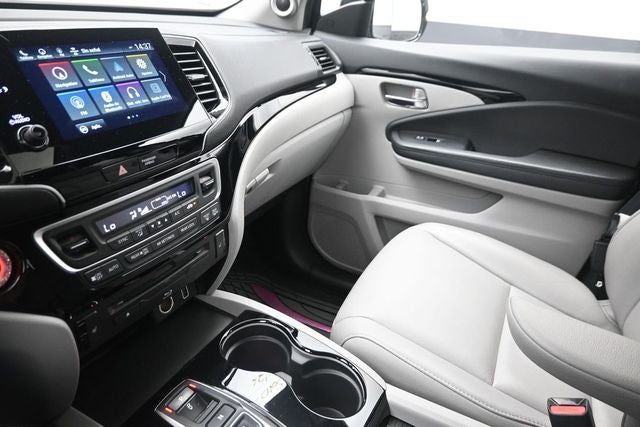 2022 Honda Pilot Touring 8 Passenger