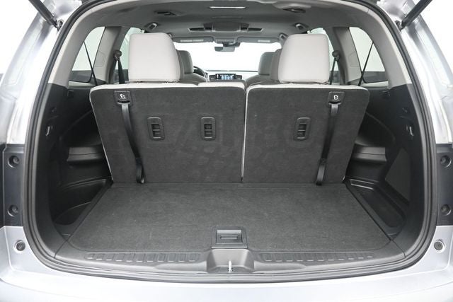 2022 Honda Pilot Touring 8 Passenger