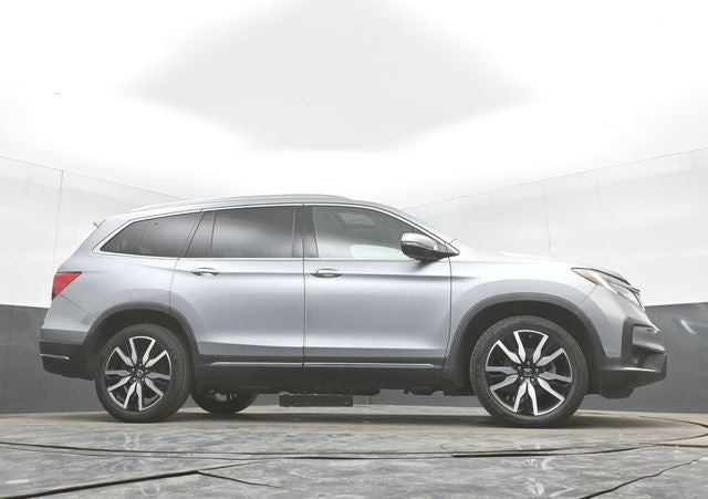 2022 Honda Pilot Touring 8 Passenger