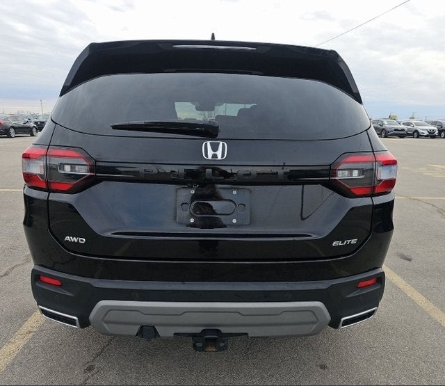 2023 Honda Pilot Elite
