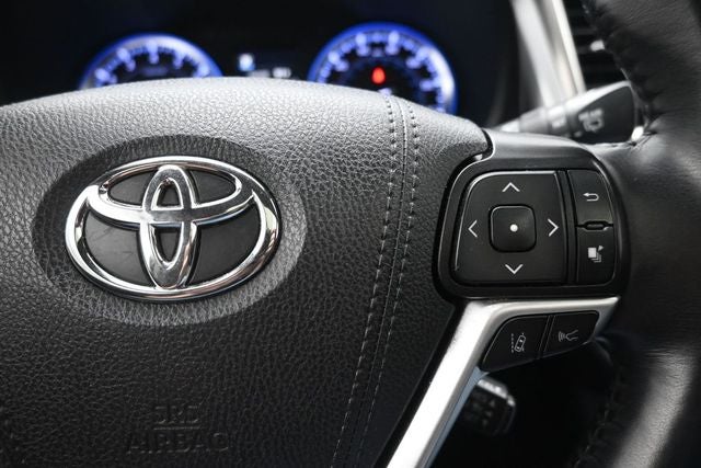 2019 Toyota Highlander Base