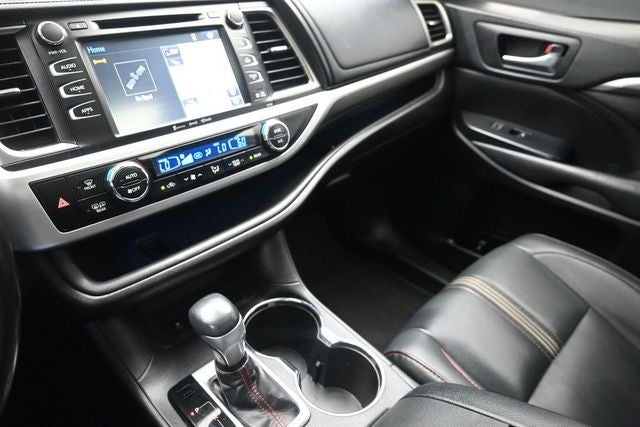 2019 Toyota Highlander Base