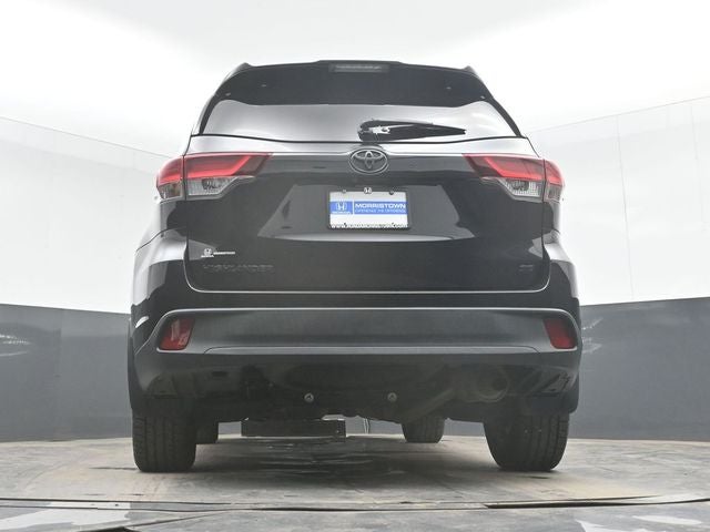 2019 Toyota Highlander Base
