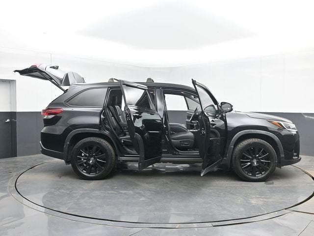 2019 Toyota Highlander Base