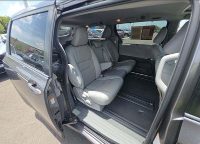2019 Toyota Sienna XLE 8 Passenger