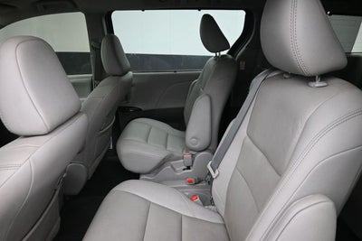 2020 Toyota Sienna XLE 8 Passenger