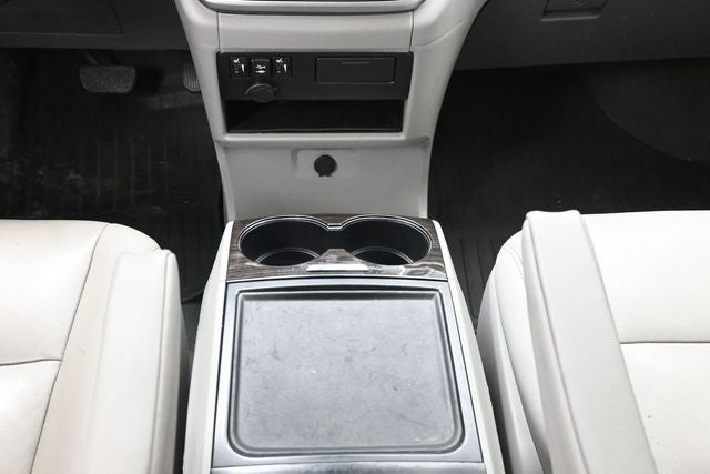 2020 Toyota Sienna XLE 8 Passenger
