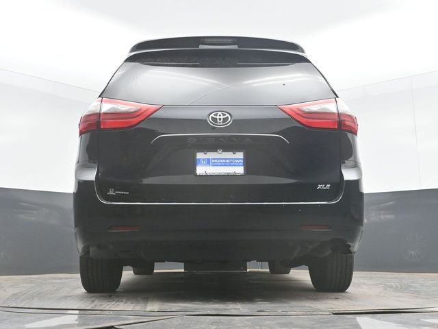 2020 Toyota Sienna XLE 8 Passenger