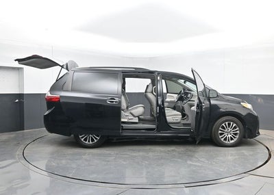 2020 Toyota Sienna XLE 8 Passenger
