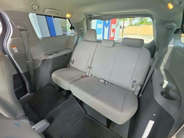 2020 Toyota Sienna XLE 8 Passenger